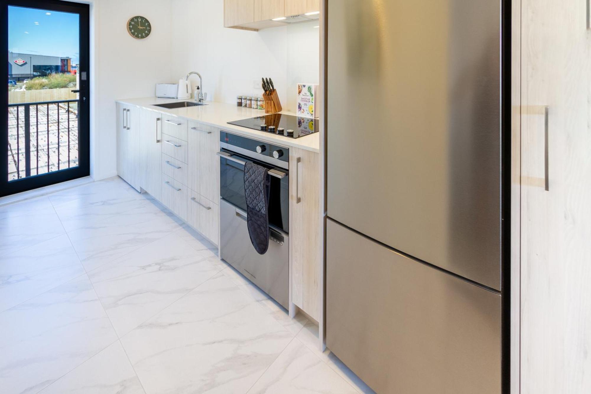 City Living: Upper Studio Haven On Wilmer Christchurch Eksteriør billede