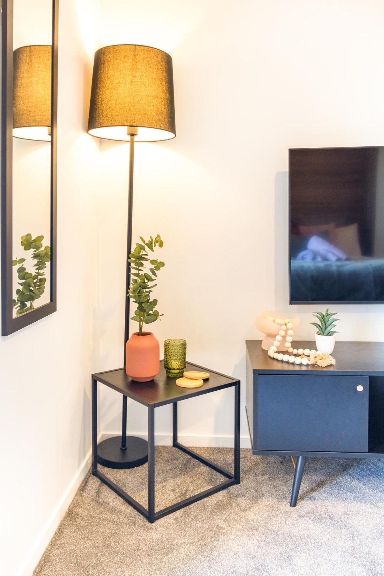 City Living: Upper Studio Haven On Wilmer Christchurch Eksteriør billede