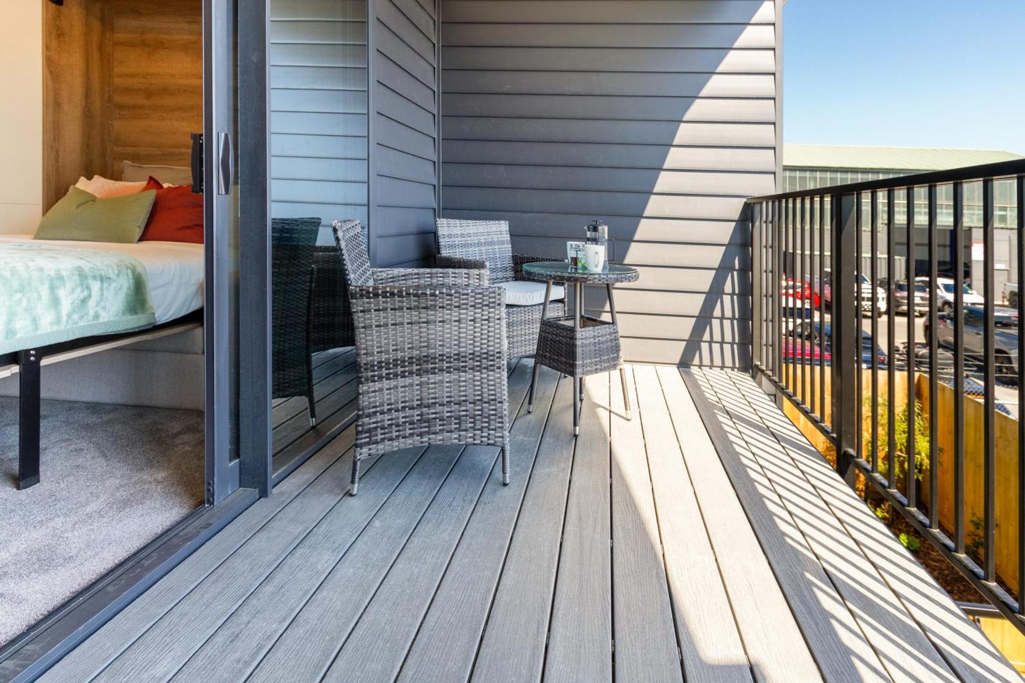 City Living: Upper Studio Haven On Wilmer Christchurch Eksteriør billede