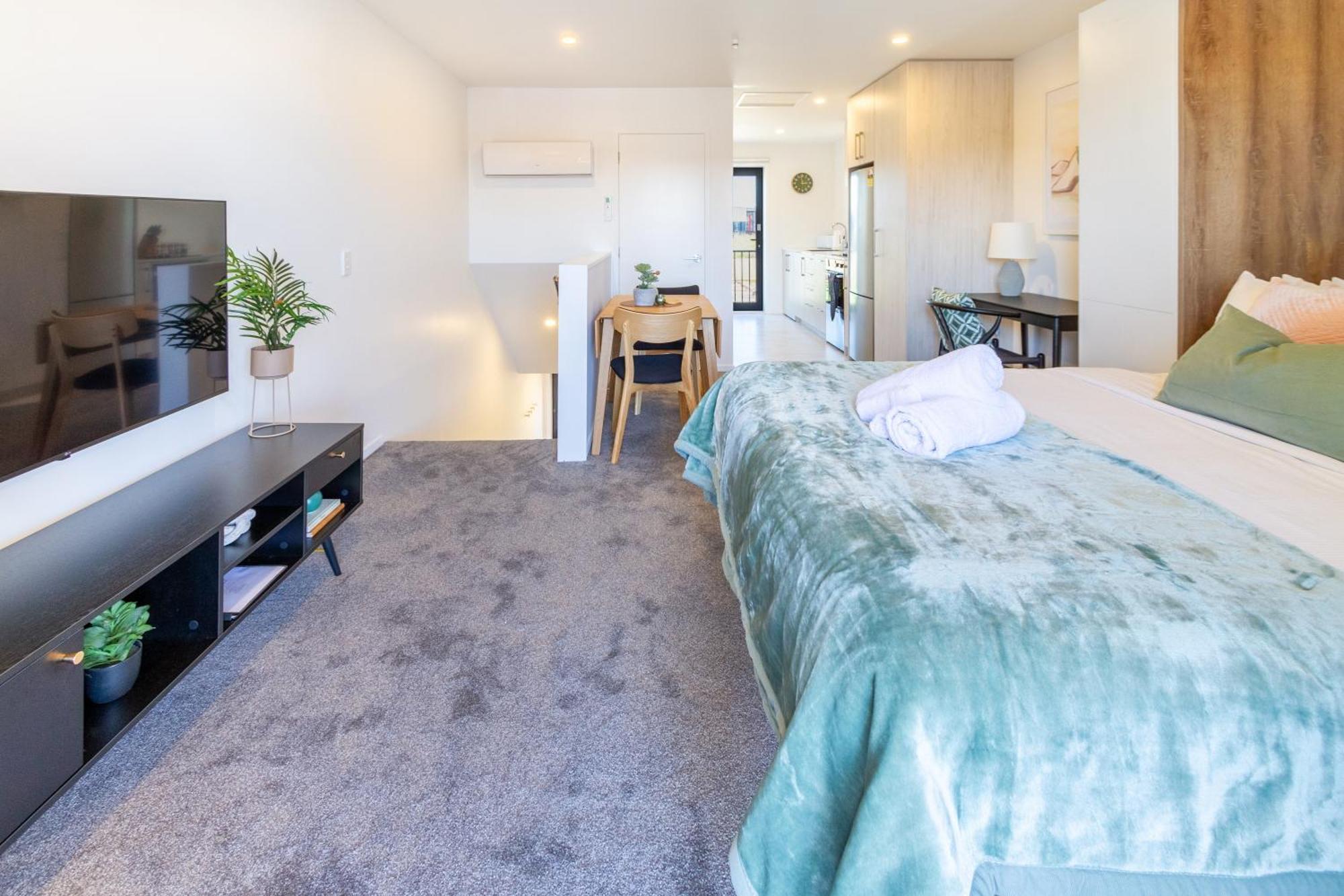 City Living: Upper Studio Haven On Wilmer Christchurch Eksteriør billede